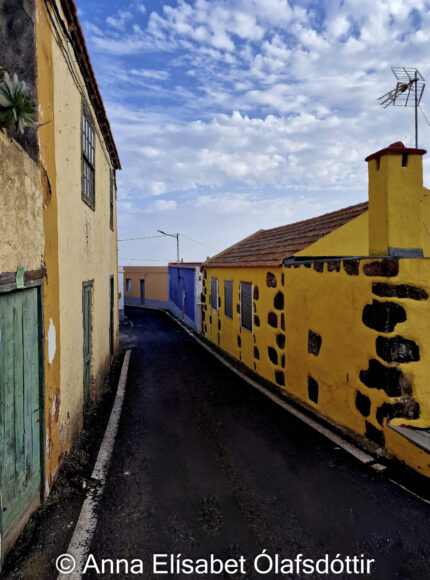 Þröngar götur, El Hierro, Spánn